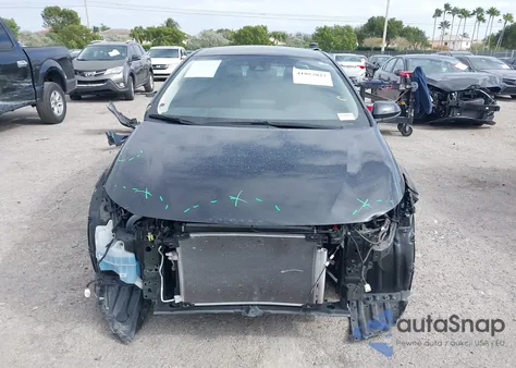 2022 Toyota Corolla Le z USA, uszkodzony, nr VIN 5YFEPMAE7NP311070